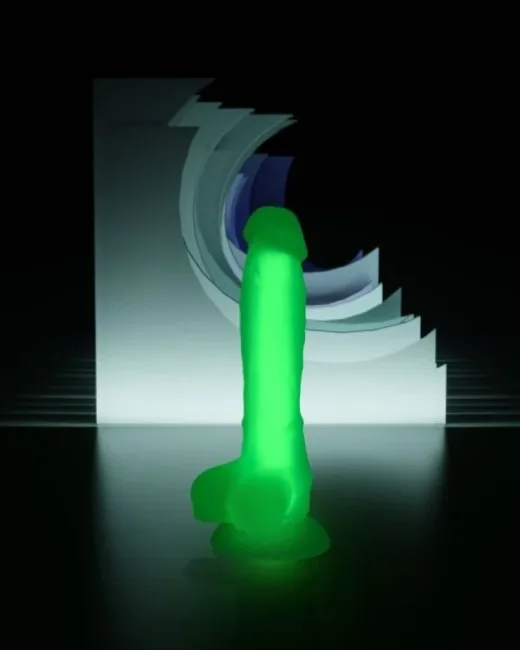 Beyond Clark Glow Gece Parlayan Yeşil Dildo Silikon Şeffaf 22 cm – Vantuzlu