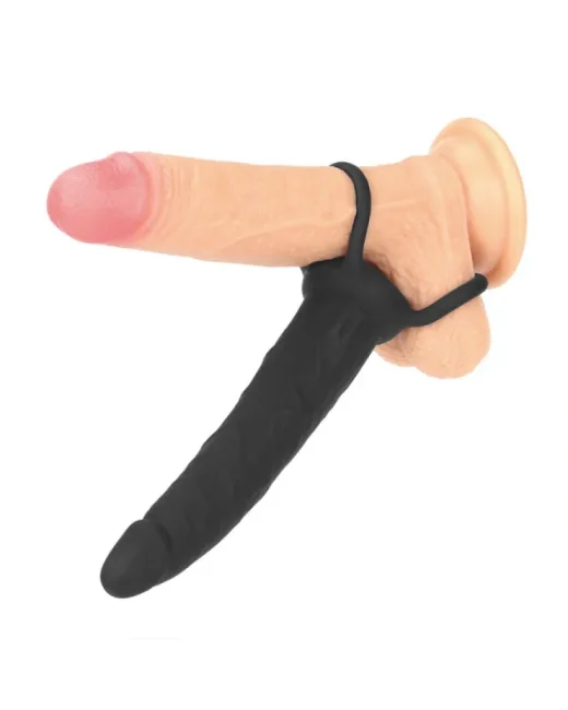 Silikon materyalden üretilmiş, penis ve testis halkaları içeren bu strap-on ile yoğun arousal ve alternatif görünüm
