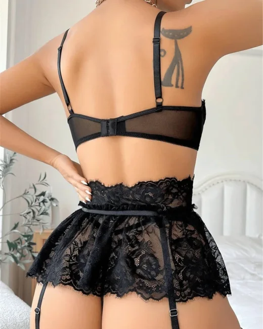 Siyah Dantelli Harness Detaylı Jartiyer Takımı alternatif görünüm