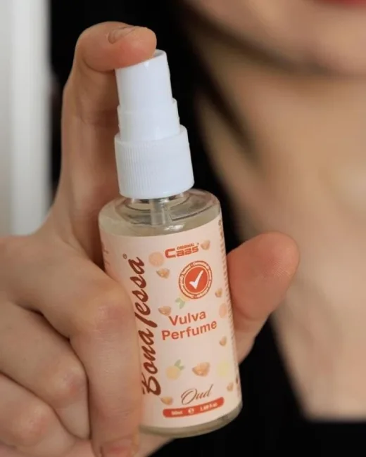 BonaTessa – Peony Kadınlara özel, Alkolsüz, Dış Genital Bölge (Vulva) Parfümü – Tasarım 02