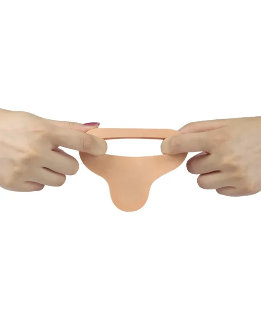 Gerçekçi 5.8 inçlik çift penetrasyon için tasarlanmış strap-on anal dildo ile zevkini ikiye katla.
