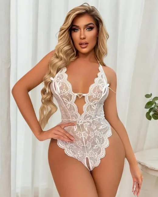 Beyaz Dantelli Derin Dekolteli Fantazi Body