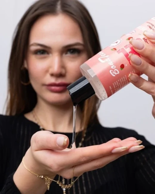 Çilek Aromalı Kayganlaştırıcı Jel 250 ml alternatif görünüm